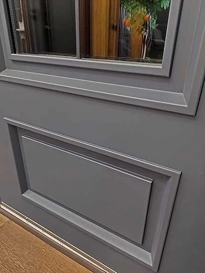 Дверь Стандарт Эльбрус Термо с окном и решеткой - Image 3